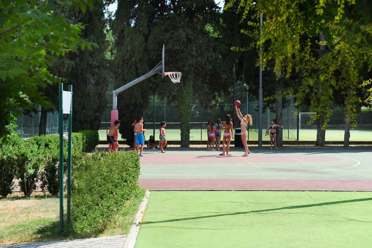 Parco Delle Piscine Hotel Сартеано Екстериор снимка